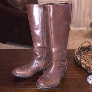 @mcbowen necklace and boots bundle